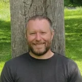 Daniel Luhde-Thompson logo